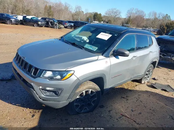3C4NJDDB1LT189335 2020 JEEP COMPASS - Image 2