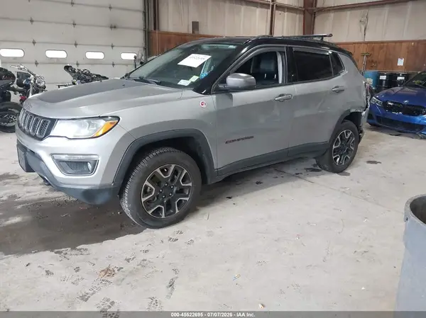 3C4NJDDB1LT189531 2020 JEEP COMPASS - Image 2