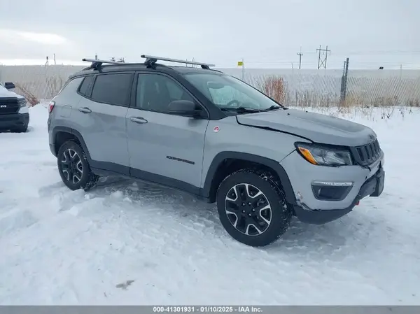 3C4NJDDB1LT203329 2020 JEEP COMPASS - Image 1