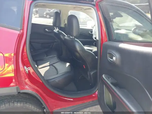 3C4NJDDB1LT221569 2020 JEEP COMPASS - Image 8
