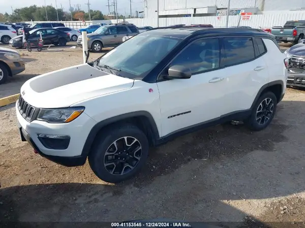 3C4NJDDB1LT226979 2020 JEEP COMPASS - Image 2