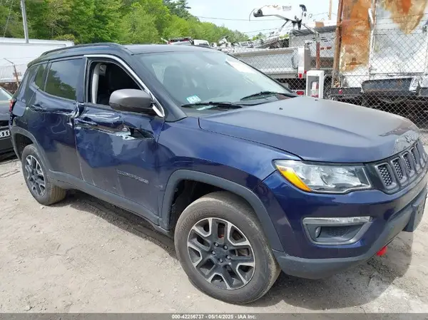 3C4NJDDB1LT244981 2020 JEEP COMPASS - Image 1