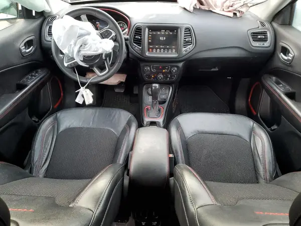 3C4NJDDB1MT523820 2021 JEEP COMPASS - Image 8
