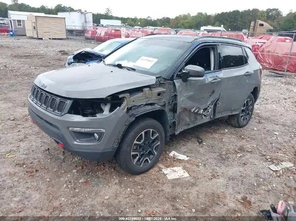 3C4NJDDB1MT538043 2021 JEEP COMPASS - Image 2