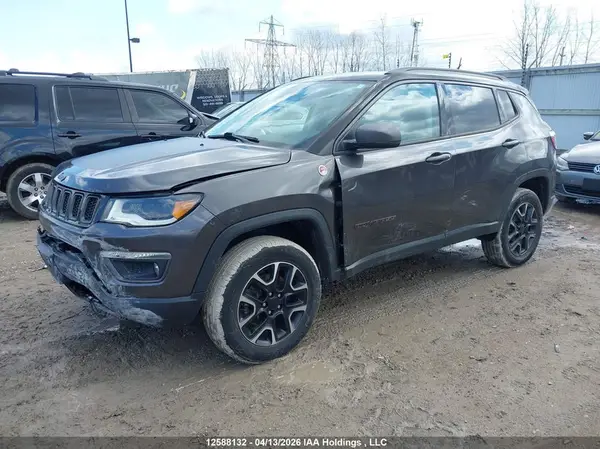 3C4NJDDB1MT568370 2021 JEEP COMPASS - Image 2