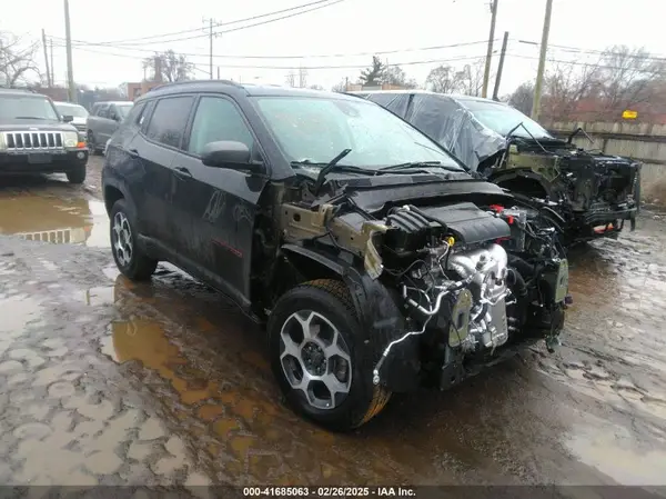 3C4NJDDB1NT101466 2022 JEEP COMPASS - Image 1