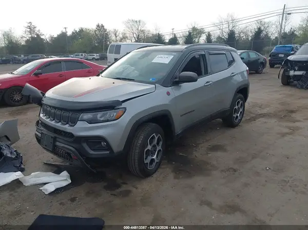 3C4NJDDB1NT102908 2022 JEEP COMPASS - Image 2