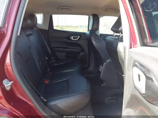 3C4NJDDB1NT115898 2022 JEEP COMPASS - Image 8