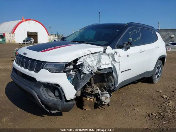 3C4NJDDB1NT130904 2022 JEEP COMPASS - Image 2