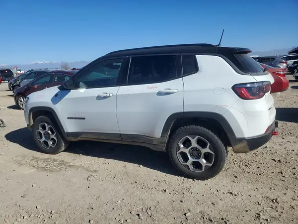 3C4NJDDB1NT155253 2022 JEEP COMPASS - Image 2