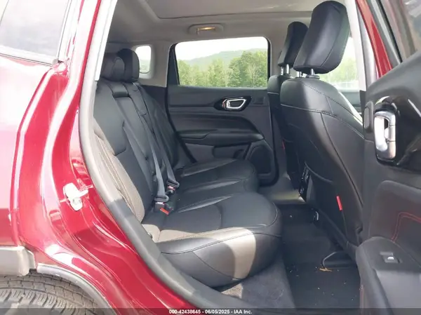 3C4NJDDB1NT164115 2022 JEEP COMPASS - Image 8