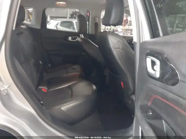 3C4NJDDB1NT201339 2022 JEEP COMPASS - Image 8