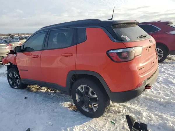 3C4NJDDB2HT607067 2017 JEEP COMPASS - Image 2