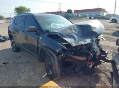 3C4NJDDB2HT630610 2017 JEEP COMPASS