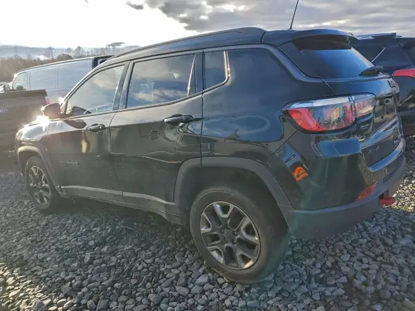 3C4NJDDB2HT633541 2017 JEEP COMPASS - Image 2