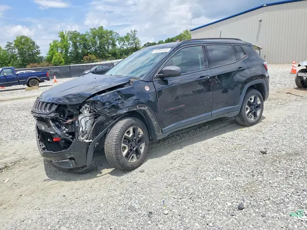 3C4NJDDB2HT646418 2017 JEEP COMPASS - Image 1