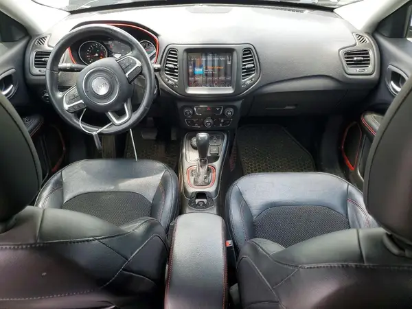 3C4NJDDB2HT646418 2017 JEEP COMPASS - Image 8