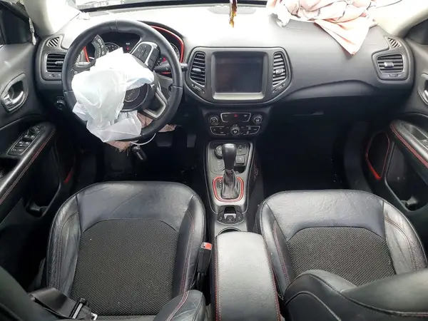 3C4NJDDB2JT115418 2018 JEEP COMPASS - Image 8