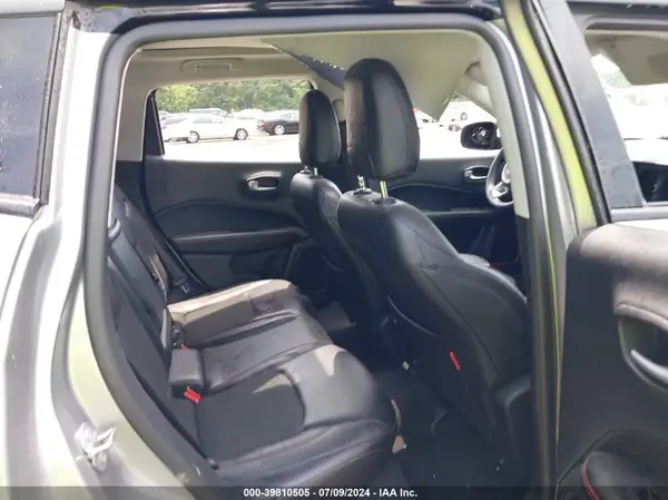 3C4NJDDB2JT130016 2018 JEEP COMPASS - Image 8
