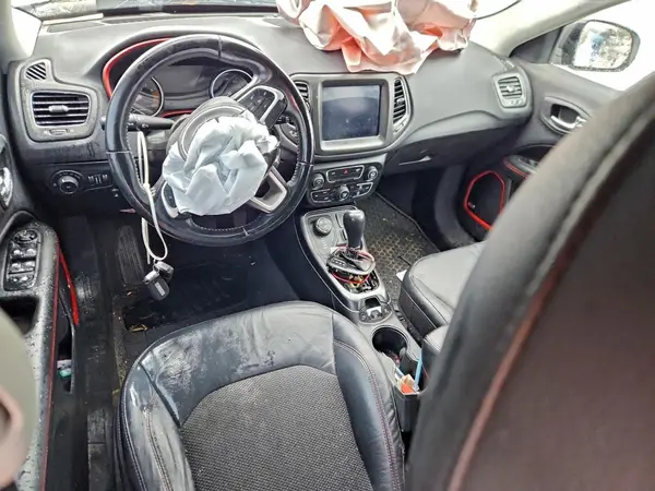 3C4NJDDB2JT130291 2018 JEEP COMPASS - Image 8