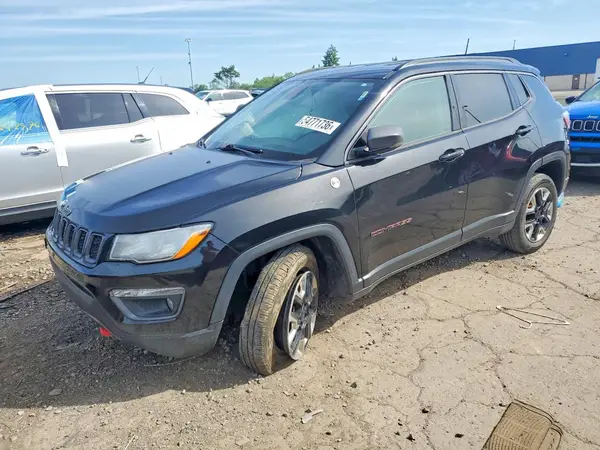 3C4NJDDB2JT169043 2018 JEEP COMPASS