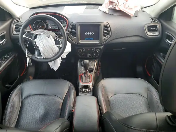 3C4NJDDB2JT179247 2018 JEEP COMPASS - Image 8