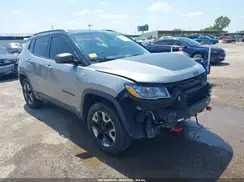 3C4NJDDB2JT198784 2018 JEEP COMPASS