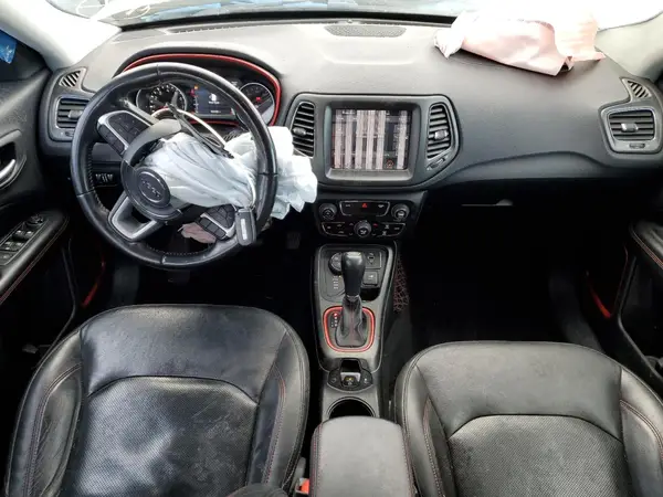 3C4NJDDB2JT210710 2018 JEEP COMPASS - Image 8