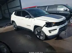 3C4NJDDB2JT234814 2018 JEEP COMPASS