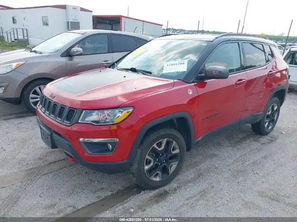 3C4NJDDB2JT328272 2018 JEEP COMPASS - Image 2