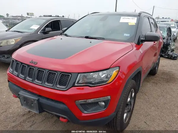 3C4NJDDB2JT441607 2018 JEEP COMPASS - Image 2
