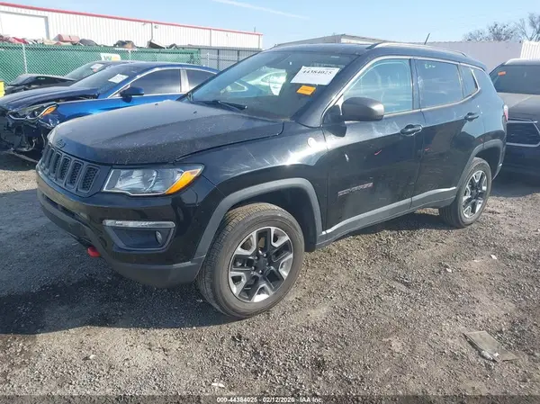 3C4NJDDB2JT442031 2018 JEEP COMPASS - Image 2