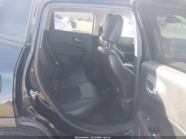 3C4NJDDB2JT442031 2018 JEEP COMPASS - Image 8