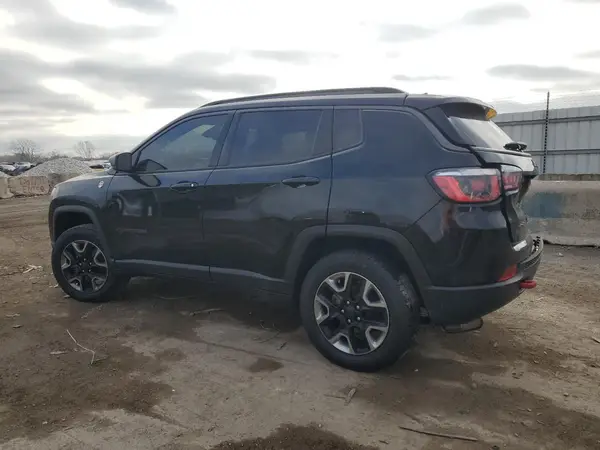 3C4NJDDB2JT442045 2018 JEEP COMPASS - Image 2