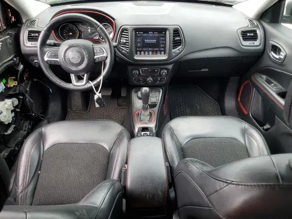 3C4NJDDB2JT442109 2018 JEEP COMPASS - Image 8