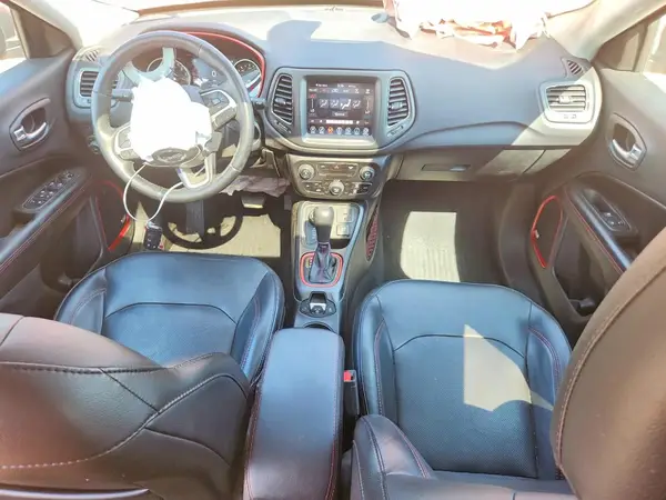 3C4NJDDB2JT455071 2018 JEEP COMPASS - Image 8