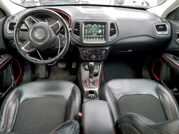 3C4NJDDB2JT455619 2018 JEEP COMPASS - Image 8