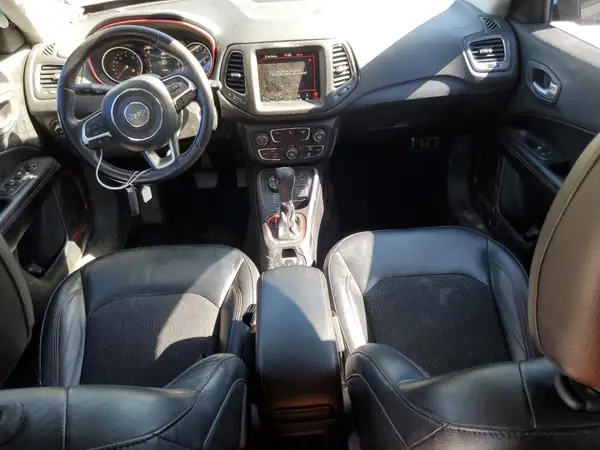 3C4NJDDB2JT455961 2018 JEEP COMPASS - Image 8