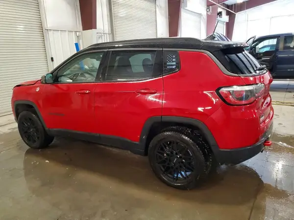 3C4NJDDB2KT592934 2019 JEEP COMPASS - Image 2