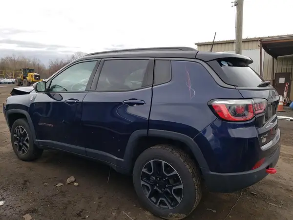 3C4NJDDB2KT597762 2019 JEEP COMPASS - Image 2