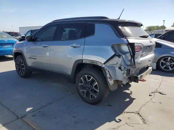 3C4NJDDB2KT627598 2019 JEEP COMPASS - Image 2