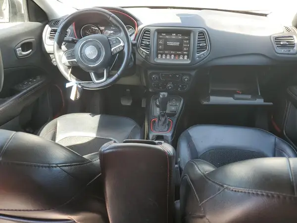 3C4NJDDB2KT627794 2019 JEEP COMPASS - Image 8