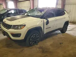 3C4NJDDB2KT627939 2019 JEEP COMPASS