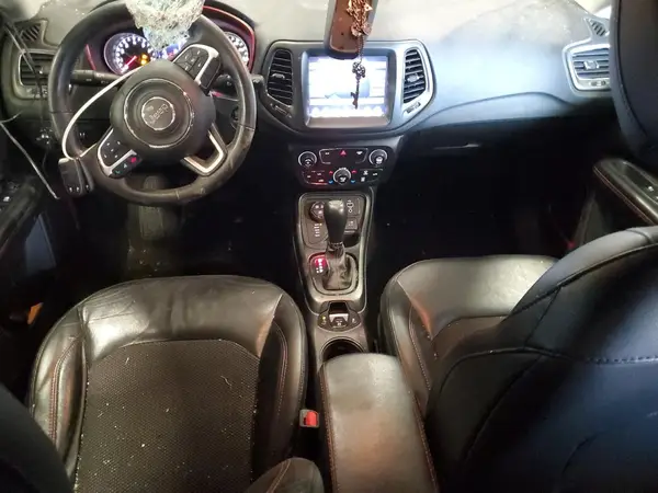 3C4NJDDB2KT627939 2019 JEEP COMPASS - Image 8
