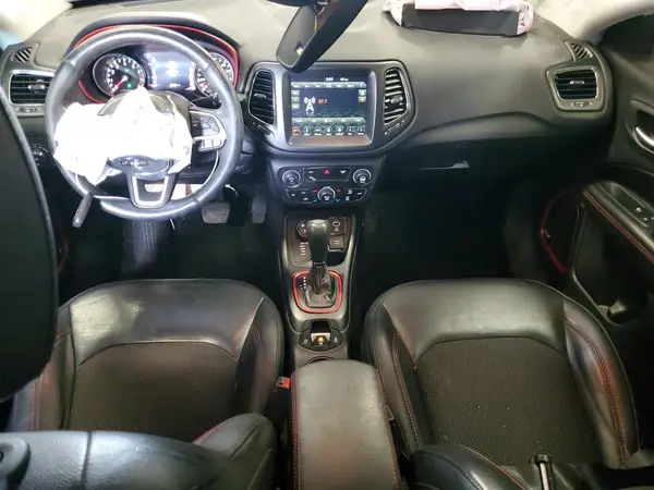 3C4NJDDB2KT638035 2019 JEEP COMPASS - Image 8