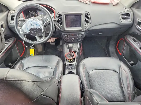 3C4NJDDB2KT638908 2019 JEEP COMPASS - Image 8