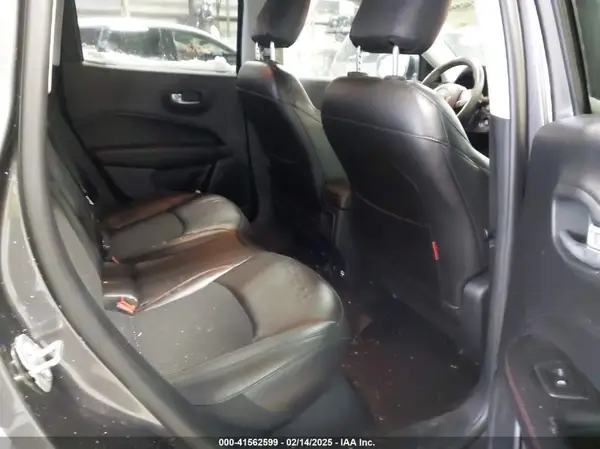 3C4NJDDB2KT649889 2019 JEEP COMPASS - Image 8