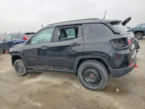 3C4NJDDB2KT651772 2019 JEEP COMPASS - Image 2