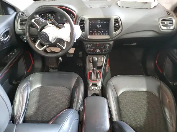 3C4NJDDB2KT666935 2019 JEEP COMPASS - Image 8