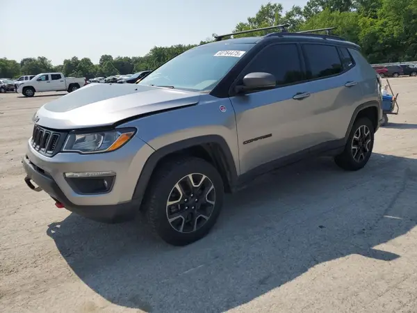 3C4NJDDB2KT667874 2019 JEEP COMPASS - Image 1